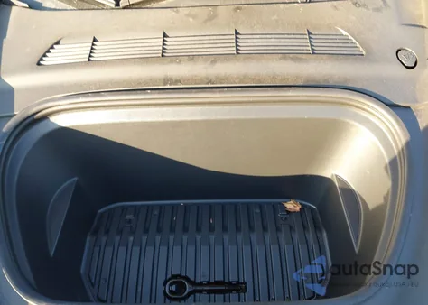 2022 Tesla Model Y Long Range Dual Motor All-Wheel Drive from USA, damaged, VIN 7SAYGDEE8NF308605